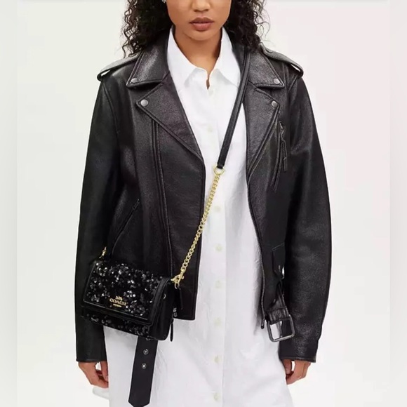 💰SOLD - CP188 - Coach Flap Clutch Crossbody - Picture 13 of 14